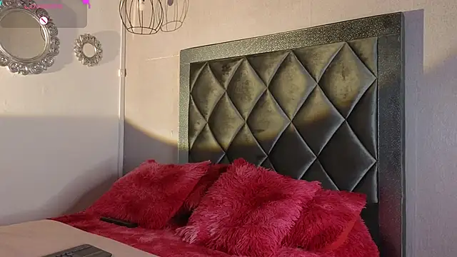 ashley brend online show from April 21, 2026, 9:17 pm