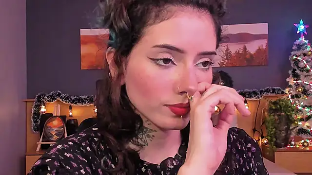 LiliJones  online show from December 11, 2024, 4:53 pm