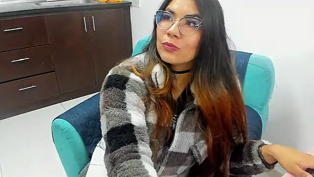 Luna Dumont online show from February 6, 2025, 11:21 am
