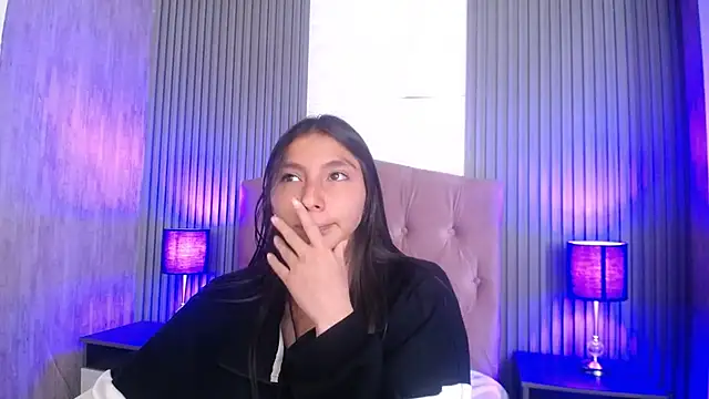 Snapshot of kendall_saenz chatting on March 14, 2025, 7:44 pm kendall saenz online show from March 14, 2025, 7:44 pm
