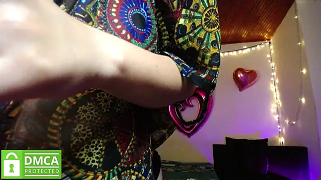 Mr MrsCurie online show from December 3, 2024, 2:47 am