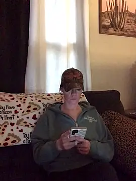 SidneyRaee online show from February 19, 2026, 7:21 pm