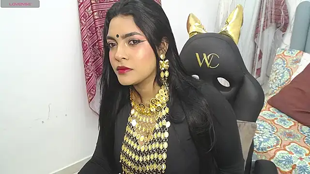 lakshmiraniii online show from November 19, 2025, 12:05 pm