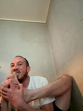 Denislamalice34 online show from November 26, 2025, 3:46 pm