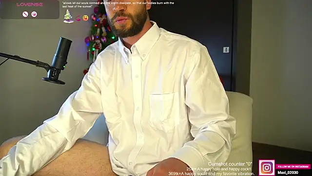 just maxii online show from December 7, 2024, 9:11 pm