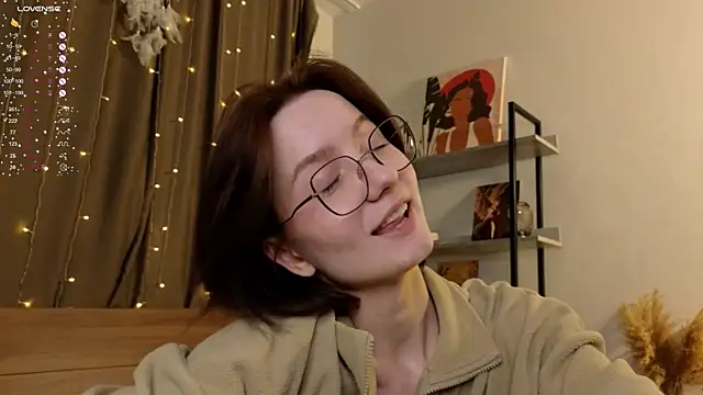 Snapshot of IdaValenti chatting on February 23, 2025, 1:13 am IdaValenti online show from February 23, 2025, 1:13 am