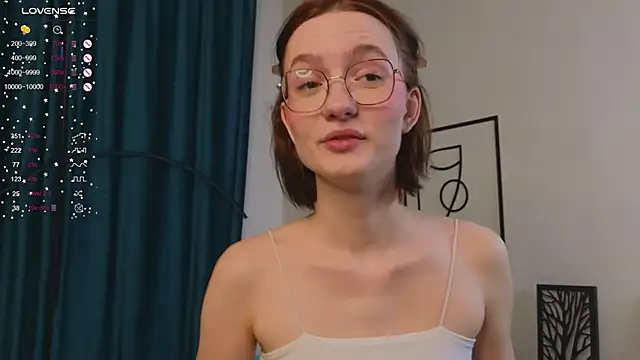 Snapshot of IdaValenti chatting on March 18, 2025, 1:10 am IdaValenti online show from March 18, 2025, 1:10 am