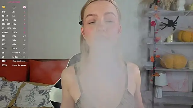 Snapshot of IdaValenti chatting on November 20, 2025, 11:04 pm IdaValenti online show from November 20, 2025, 11:04 pm