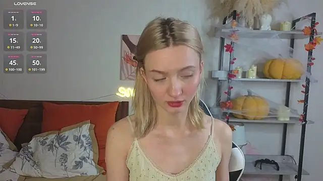 IdaValenti online show from December 3, 2025, 11:14 pm