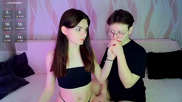  crazy baby  online show from December 1, 2025, 7:08 pm