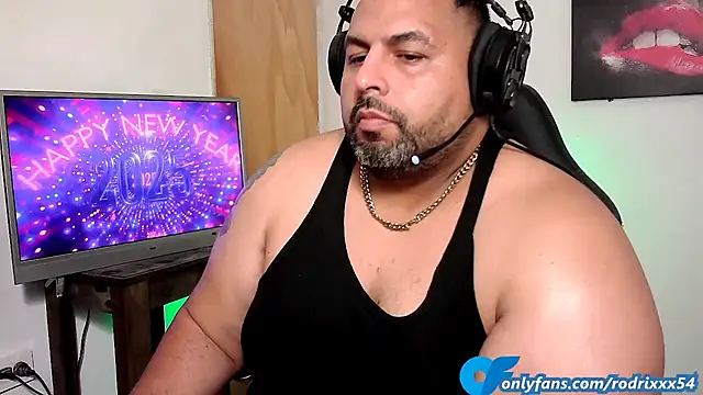 Snapshot of rodrix54 chatting on January 1, 2025, 11:07 pm rodrix54 online show from January 1, 2025, 11:07 pm