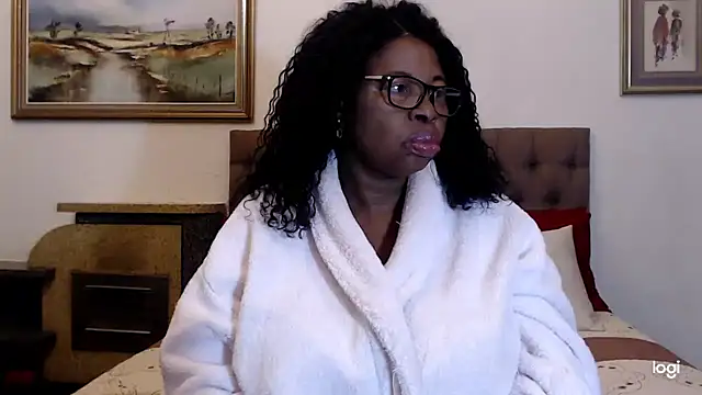 Snapshot of OmegaLipps chatting on May 19, 2026, 4:52 am OmegaLipps online show from May 19, 2026, 4:52 am