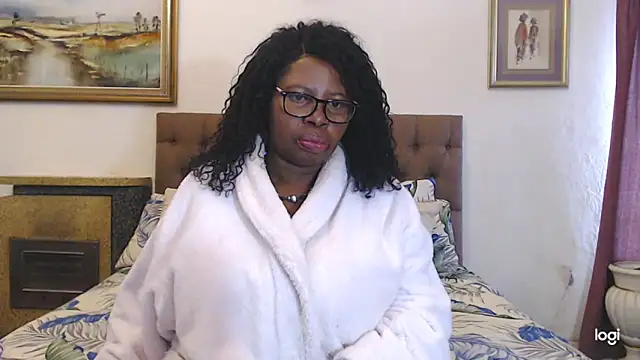 Snapshot of OmegaLipps chatting on May 21, 2026, 1:40 pm OmegaLipps online show from May 21, 2026, 1:40 pm