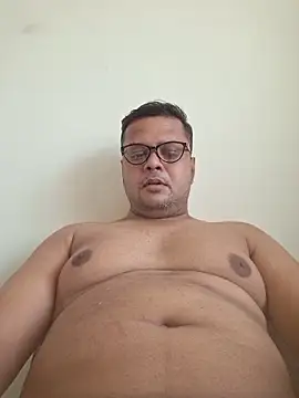 dirtybearr online show from October 23, 2025, 5:51 am