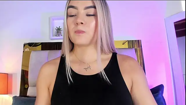 emmy r online show from September 10, 2025, 1:44 pm