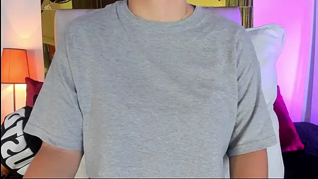 emmy r online show from September 28, 2025, 12:10 pm