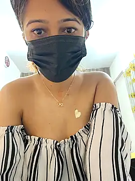 Snapshot of Angel_rani2 chatting on January 14, 2025, 2:32 pm Angel rani2 online show from January 14, 2025, 2:32 pm