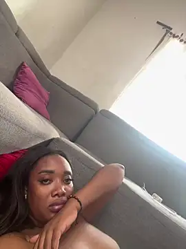 RoxannaBlanche online show from February 22, 2026, 8:51 pm