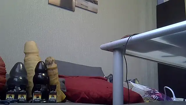 FISTCAMM online show from February 18, 2026, 5:47 am