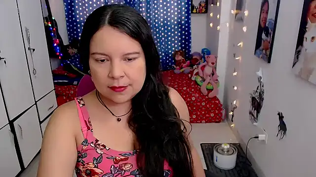 claryssa  online show from January 7, 2025, 7:49 pm