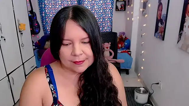 claryssa  online show from September 18, 2025, 8:11 pm