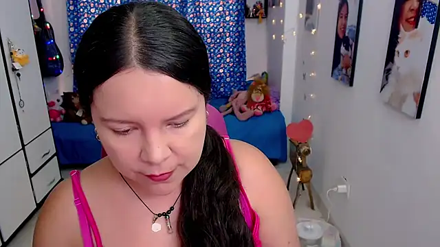 claryssa  online show from March 3, 2026, 8:26 pm