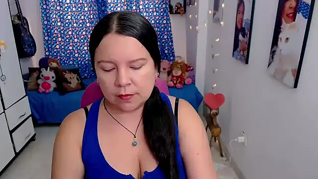 claryssa  online show from March 28, 2026, 8:08 pm