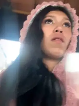 emily rosse04 online show from March 31, 2026, 11:32 am