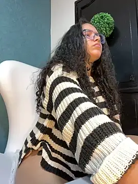 CurlyGirl 1 online show from February 18, 2025, 11:33 am