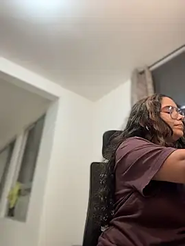 CurlyGirl 1 online show from July 28, 2026, 1:56 am