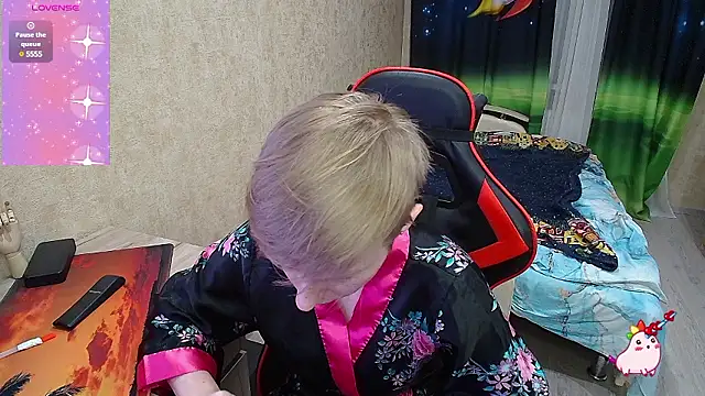 Alexis Gordon online show from December 1, 2024, 9:26 pm