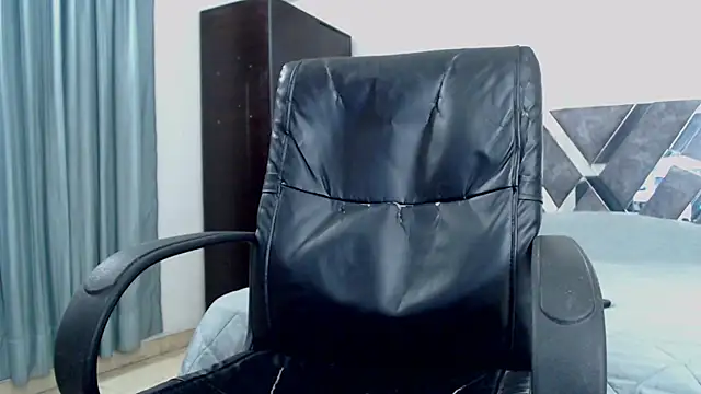 Frank heaven01 online show from January 4, 2025, 6:19 pm