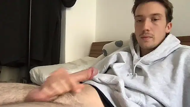 hungandfun05 online show from September 29, 2025, 1:05 pm