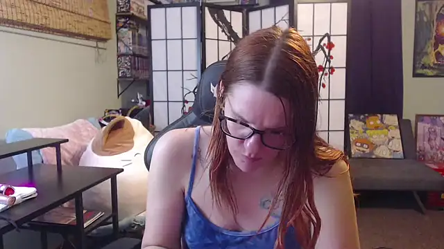 Snapshot of Sarahtineke chatting on May 27, 2026, 3:31 pm Sarahtineke online show from May 27, 2026, 3:31 pm