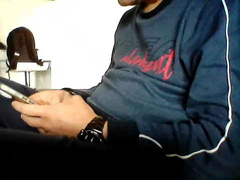 Snapshot of daky_86 chatting on May 14, 2026, 4:47 pm daky 86 online show from May 14, 2026, 4:47 pm