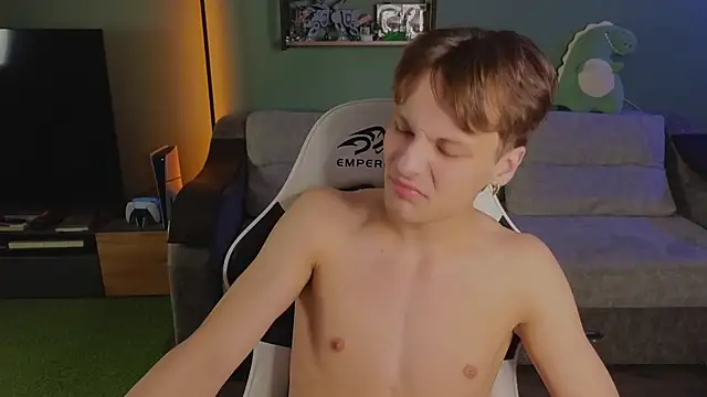 TeddyLiLboy online show from November 15, 2025, 3:52 pm