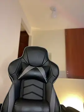 gretta kler1 online show from January 23, 2025, 12:52 pm