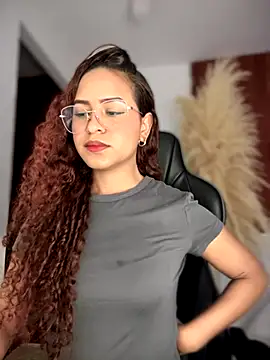 gretta kler1 online show from October 19, 2025, 3:12 pm