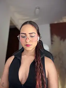gretta kler1 online show from May 14, 2026, 12:50 am