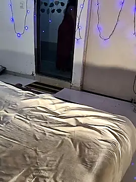 FANTASY QUEEN 07 online show from February 19, 2025, 9:25 pm