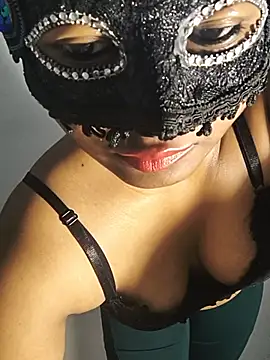 FANTASY QUEEN 07 online show from July 26, 2026, 2:31 am