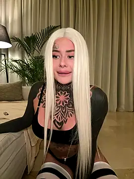 bambixboo online show from November 9, 2025, 9:13 pm