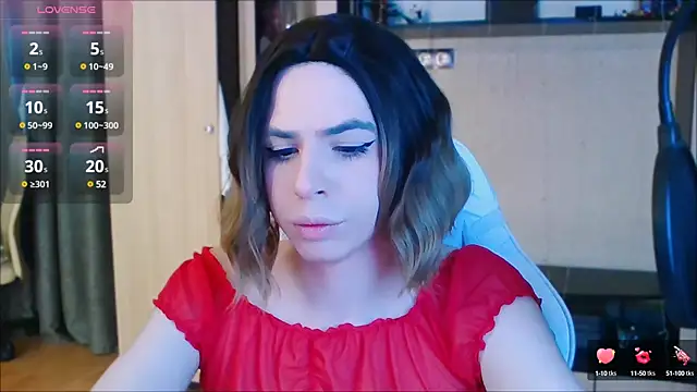 FemAlexa  online show from December 4, 2024, 11:30 am