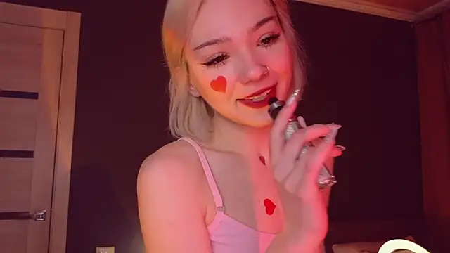 SandraBoyl online show from February 11, 2025, 4:01 am