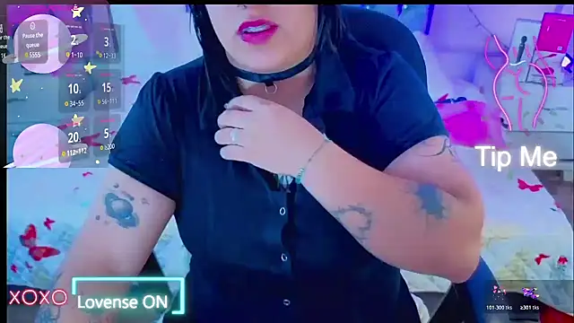 NatalieHarris online show from July 17, 2026, 6:02 pm
