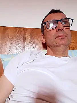Snapshot of Anastasio33 chatting on June 16, 2026, 3:58 pm Anastasio33 online show from June 16, 2026, 3:58 pm