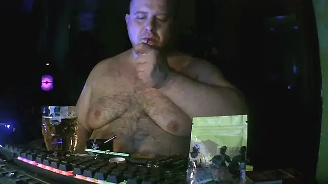 perversalus online show from March 11, 2026, 4:46 pm