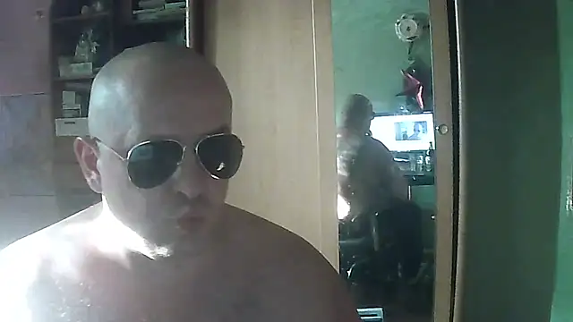 perversalus online show from July 30, 2026, 3:33 pm