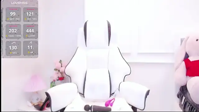 PimChanOK online show from October 11, 2025, 1:20 pm