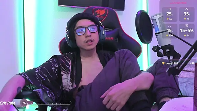 wexlee7 online show from March 19, 2025, 12:48 am